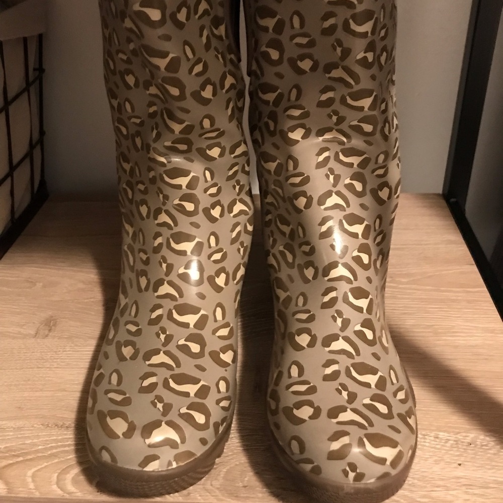 Sperry rain boots